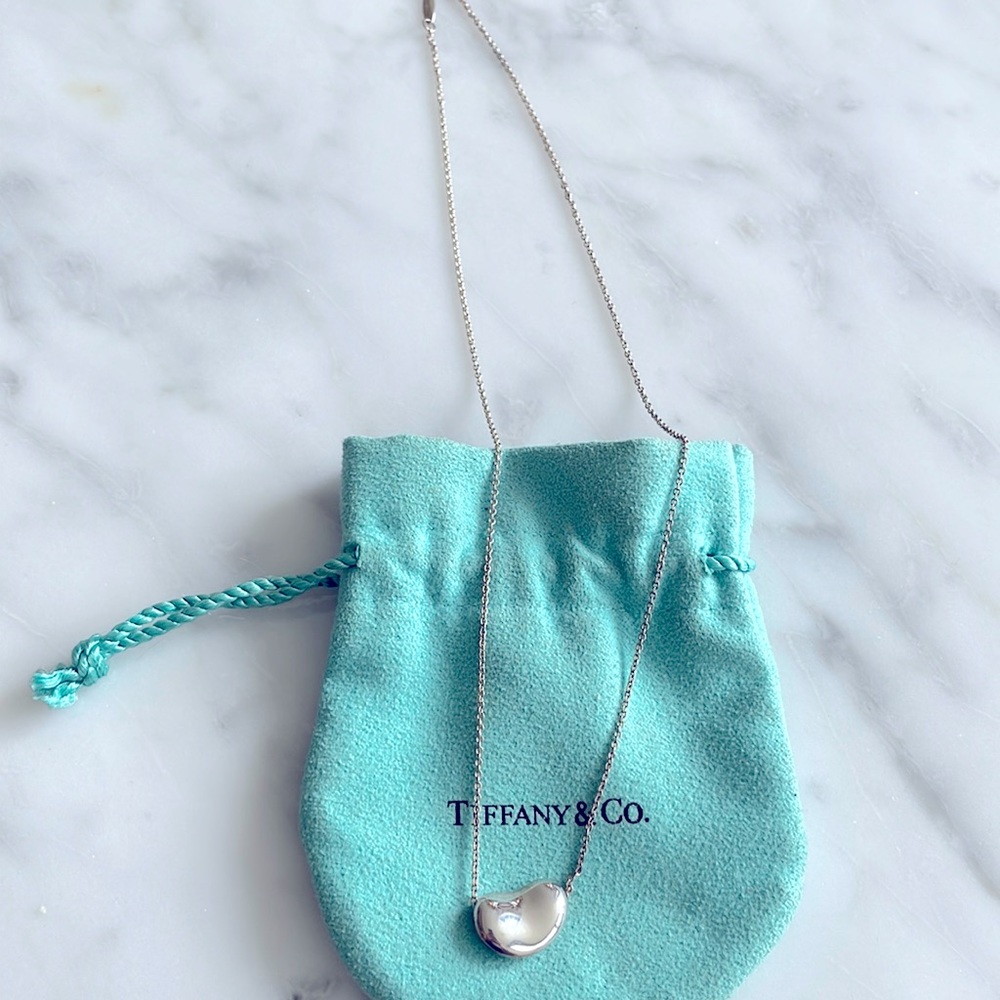 Tiffany and Co Elsa Peretti Bean pendant in sterling silver